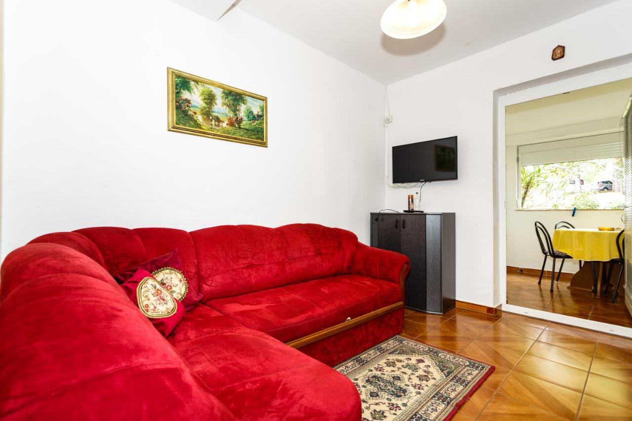 Apartmani Mili มาลินสกา ภายนอก รูปภาพ