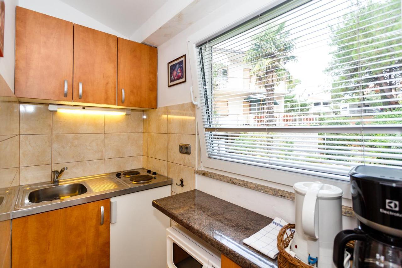 Apartmani Mili มาลินสกา ภายนอก รูปภาพ