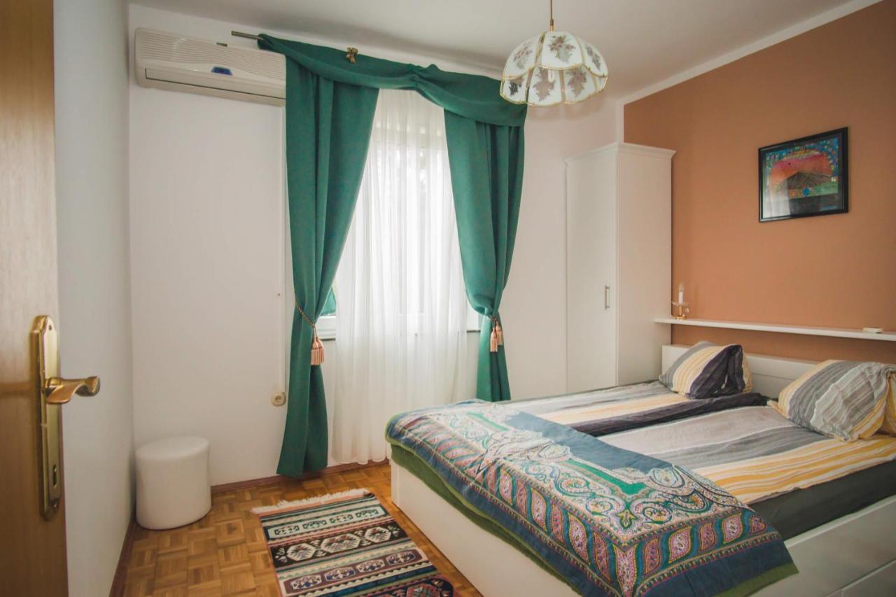 Apartmani Mili มาลินสกา ภายนอก รูปภาพ